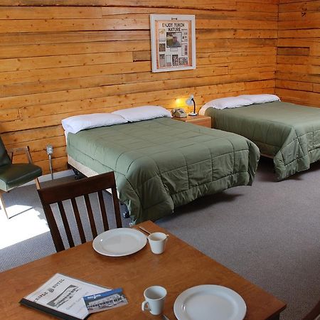 Triple J Hotel Dawson City Extérieur photo