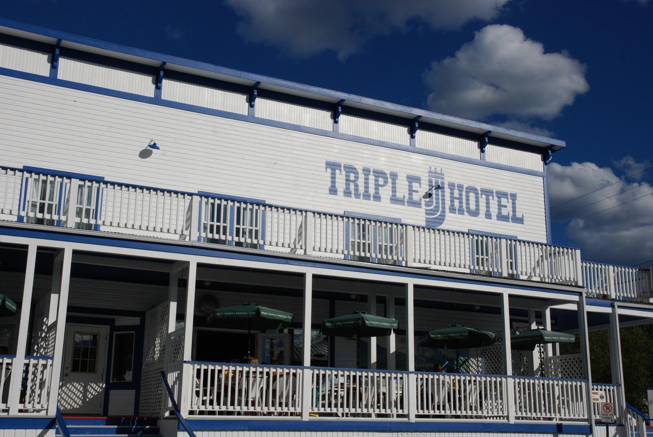 Triple J Hotel Dawson City Extérieur photo