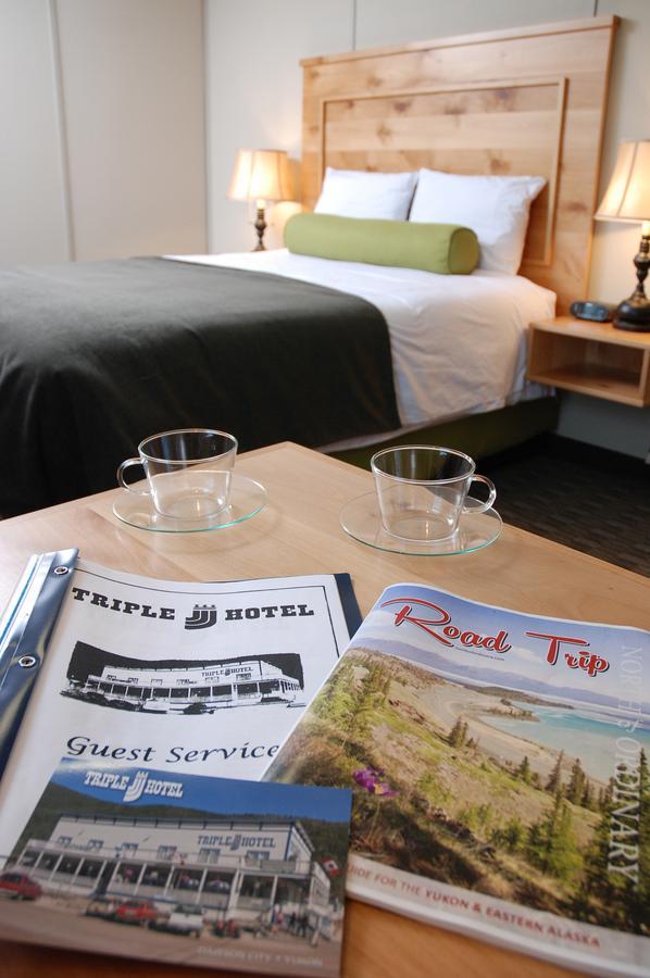 Triple J Hotel Dawson City Extérieur photo